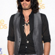 Illustration for article titled A Message For Russell Brand: Keep Rocking The Cleavage
